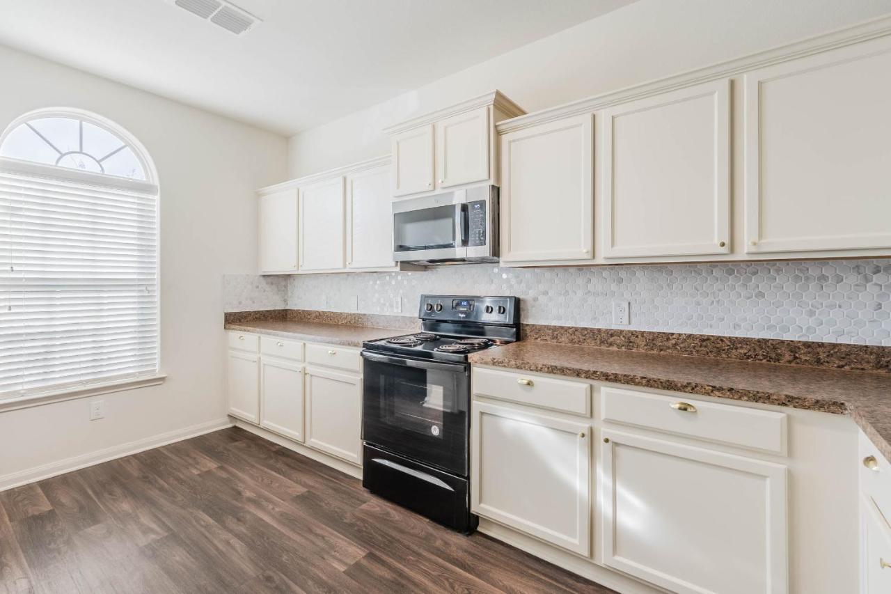 Luxury 5Br Dallas Retreat With Business Amenities - Perfect For Business Travelers, Families & Groups エクステリア 写真