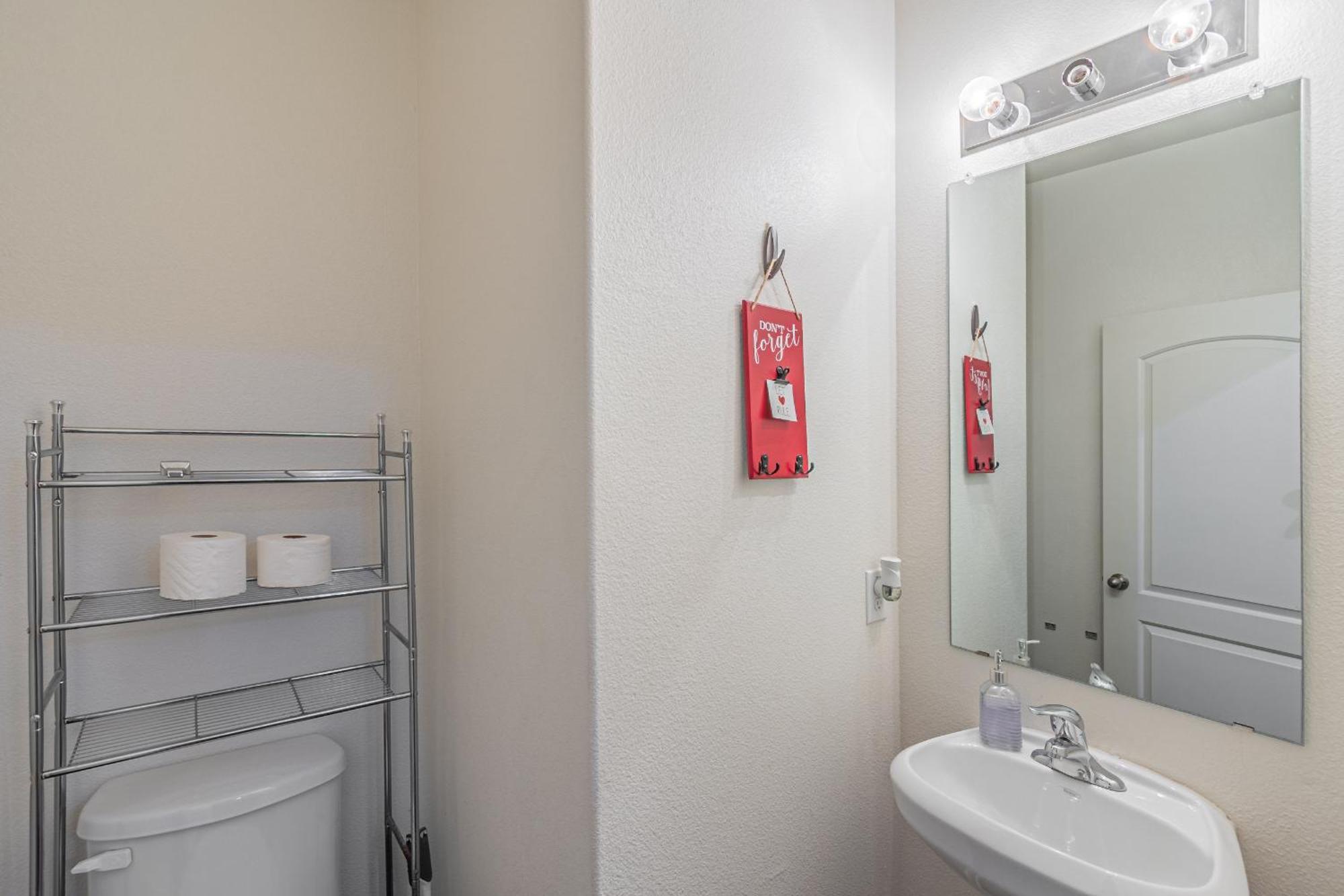 Luxury 5Br Dallas Retreat With Business Amenities - Perfect For Business Travelers, Families & Groups エクステリア 写真