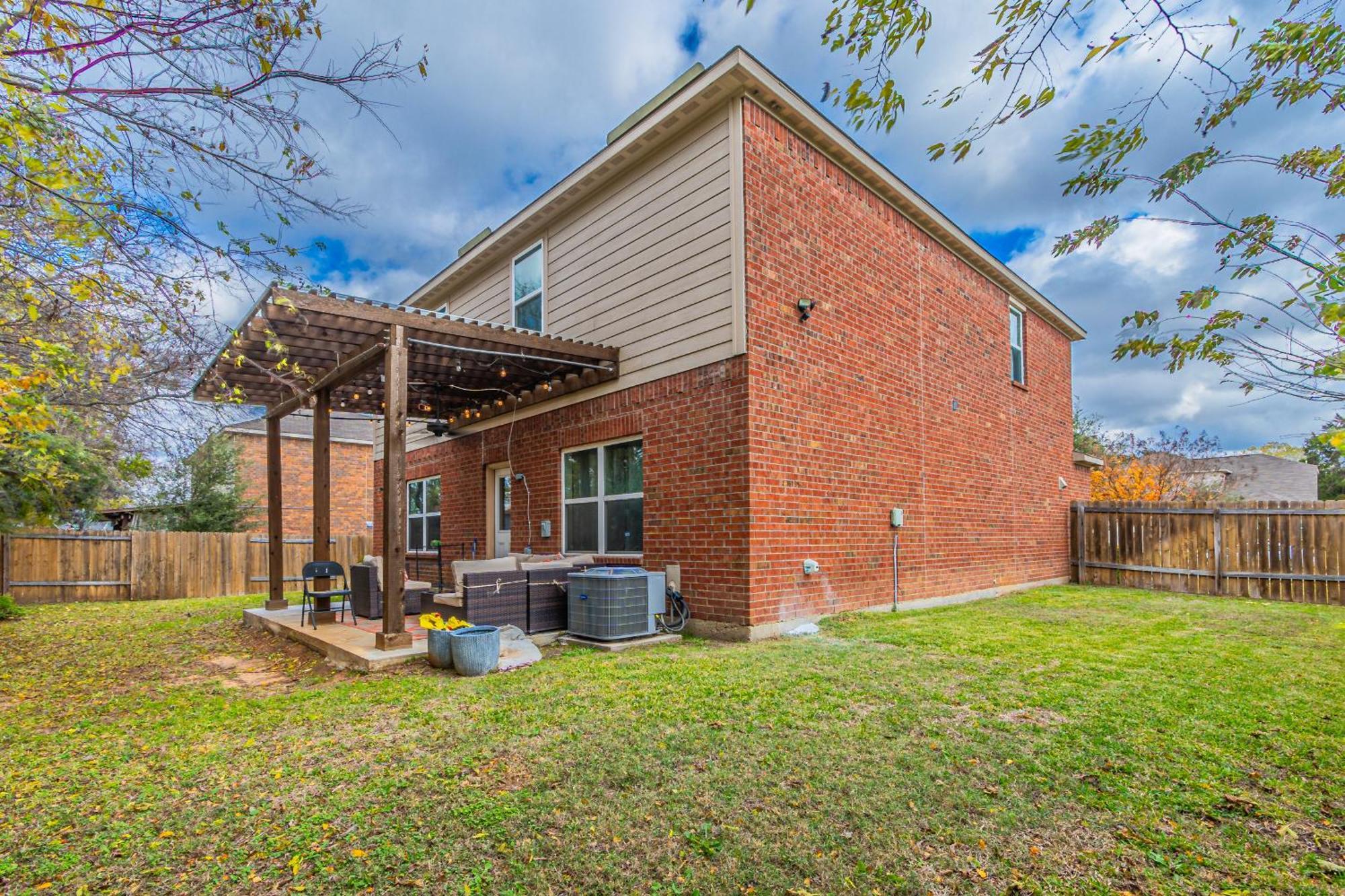 Luxury 5Br Dallas Retreat With Business Amenities - Perfect For Business Travelers, Families & Groups エクステリア 写真