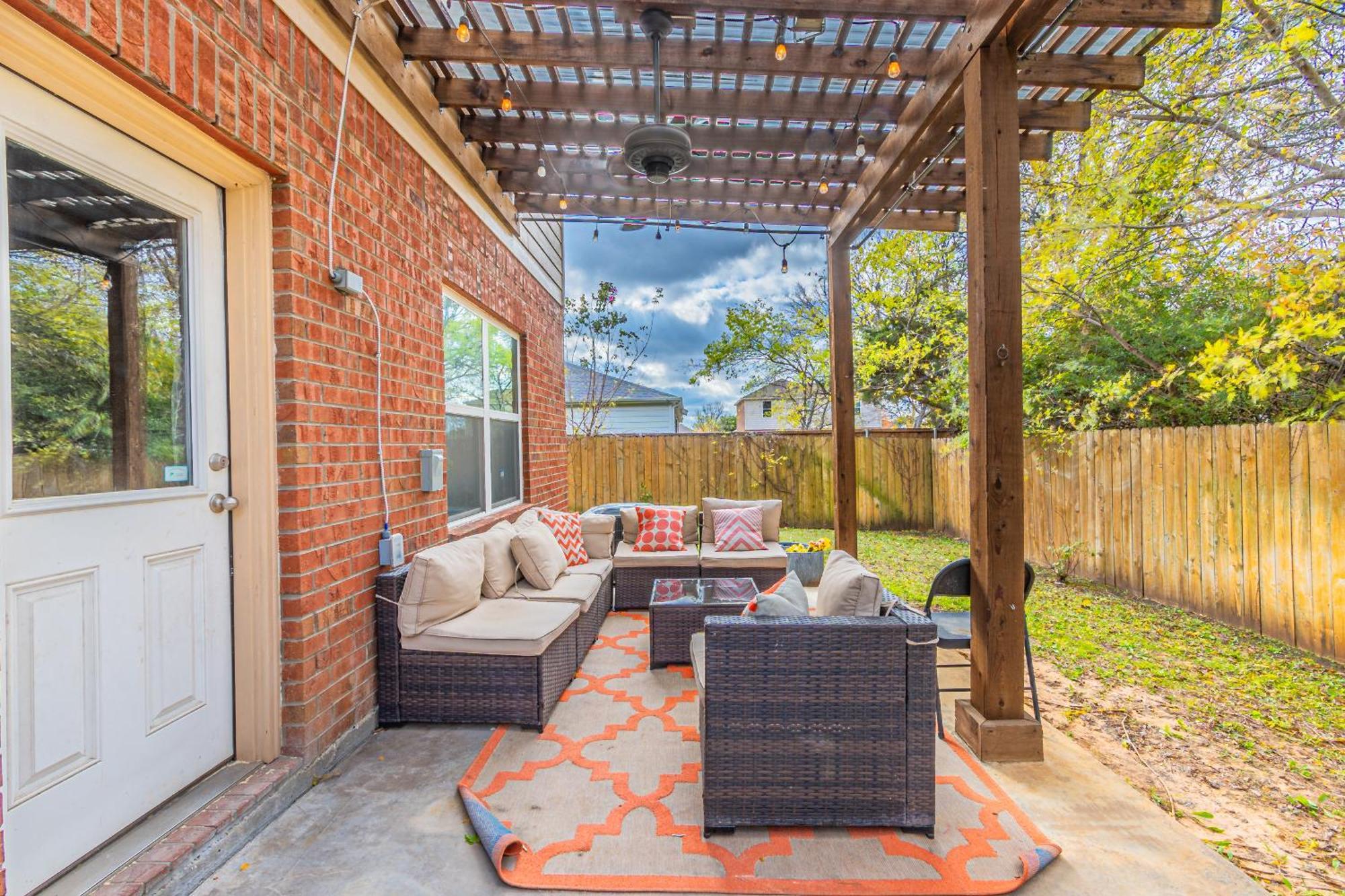Luxury 5Br Dallas Retreat With Business Amenities - Perfect For Business Travelers, Families & Groups エクステリア 写真